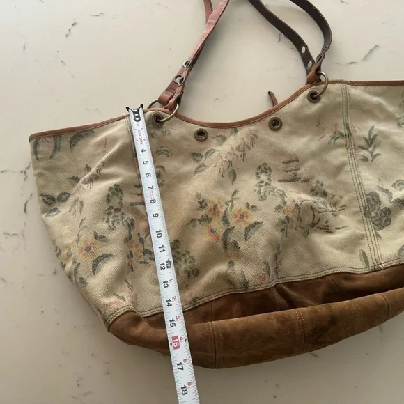 Lucky Brand Vintage large Hobo Bag - Picture 9 of 12
